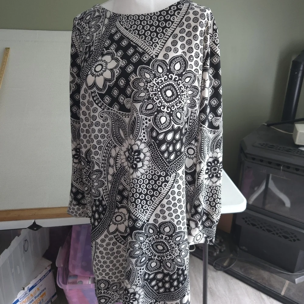 LOFT Black and White Patterned Midi Dress